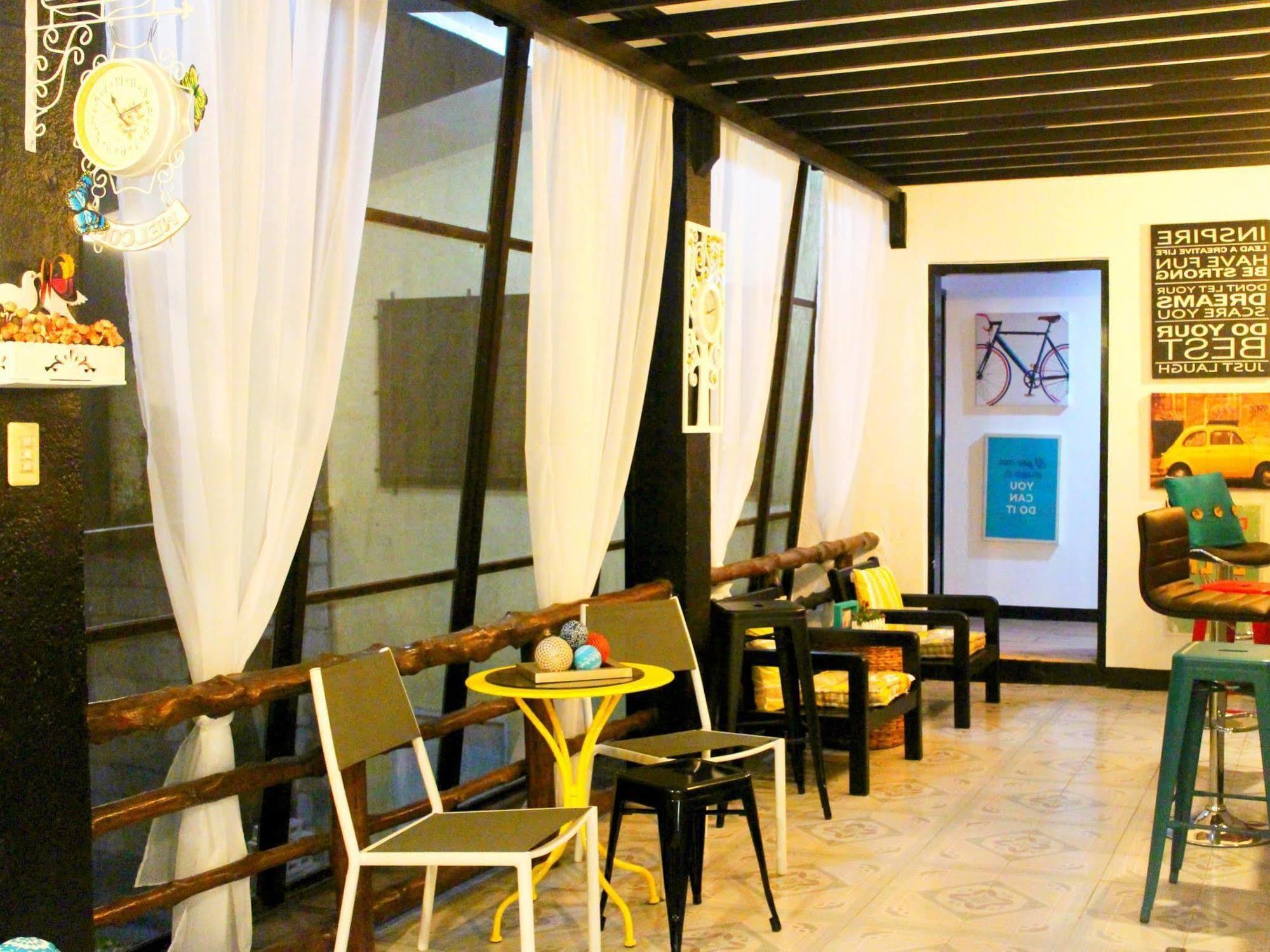 Tagaytay Garden Budgetel - City Center Tagaytay City ภายนอก รูปภาพ